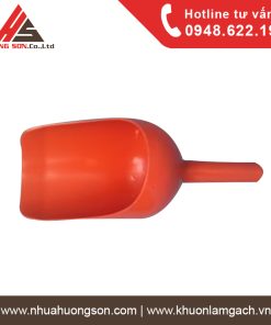 Vá xúc cám, ca nhựa xúc cám bán sỉ, lẻ loại 1