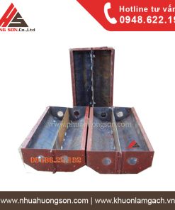 Khuôn bó vỉa 18x30x100 cm