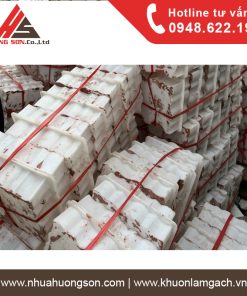 Khuôn làm gạch từ nhựa tái chế bảo vệ môi trường