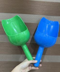 Bán buôn gáo xúc cám bằng nhựa